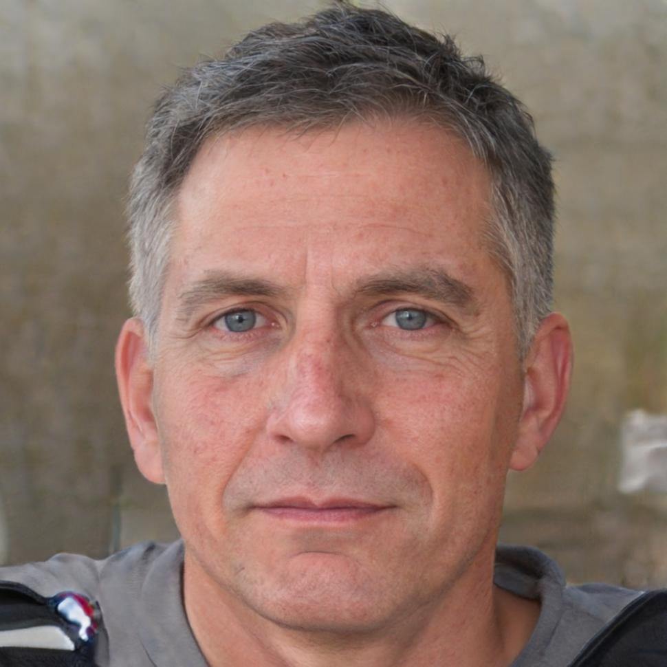 Ritratto di Davorin Šimurina, coordinatore didattico