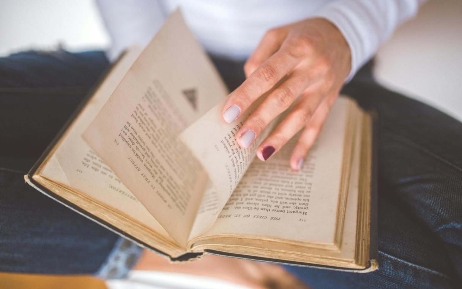 Dettaglio di una nail art realizzata durante il corso